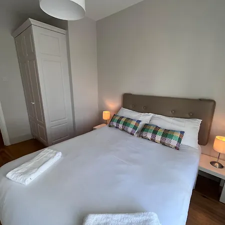 The Canal View Apartment *