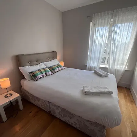 The Canal View * 더블린