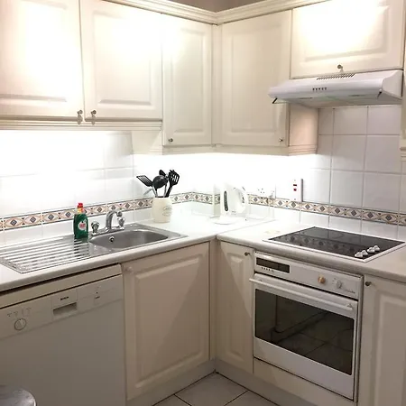 The Canal View 더블린