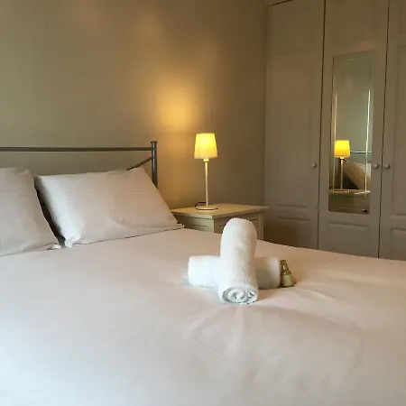 The Canal View Apartment