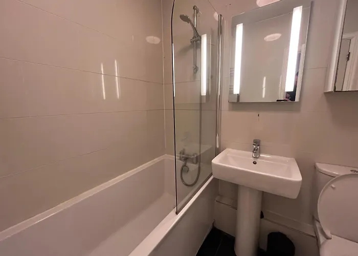 アパート The Canal View